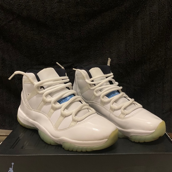 Jordan 11 legend blue size 10 - Picture 2 of 4